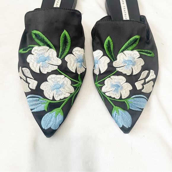 Zara Trafulac black embroidered floral slide mules size 38 pointy flat - Picture 2 of 7